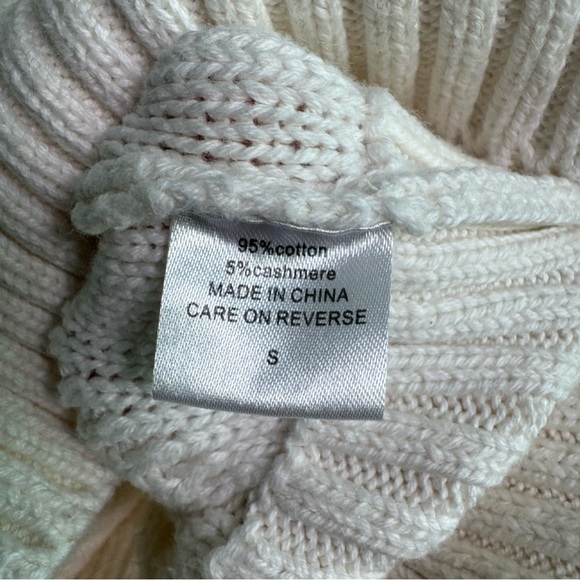 Burgess white cable knit heavy cotton crewneck sweater size small - Picture 5 of 6